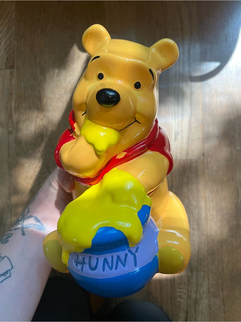 Vintage Disney Winnie the Pooh Honey Pot Money Box Piggy Bank Ceramic Collector